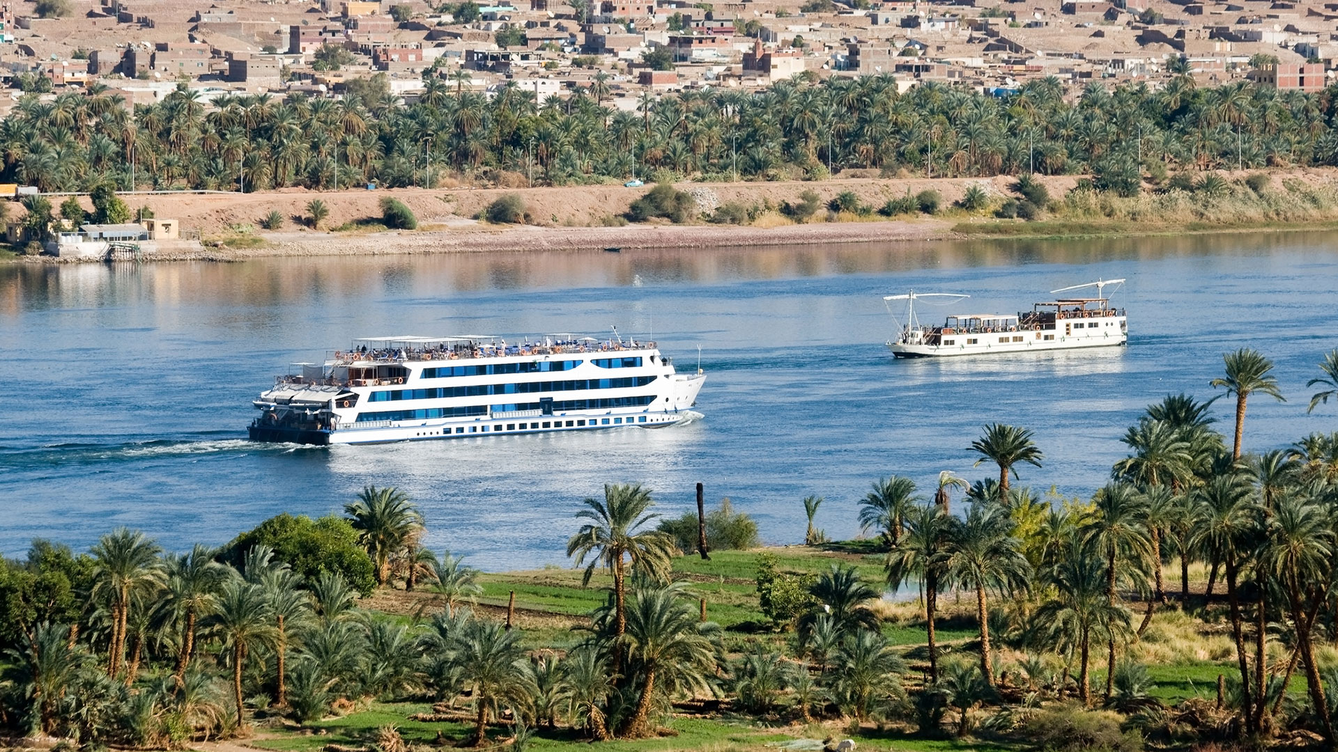 Exclusive Nile cruise destinations and temples